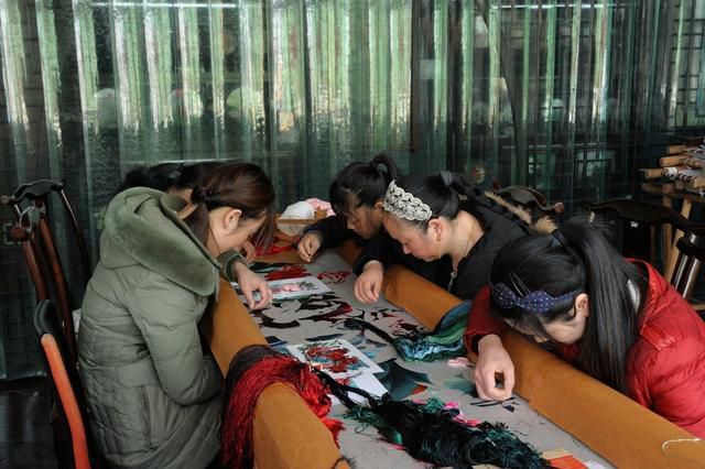 繡娘是怎么連成的？我的刺繡工藝該何去何從